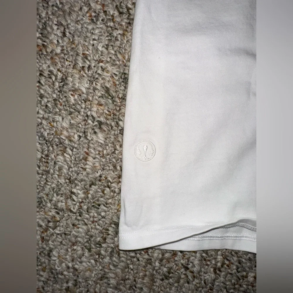 lululemon athletica White Short Sleeve Tee - Picture 2 of 2